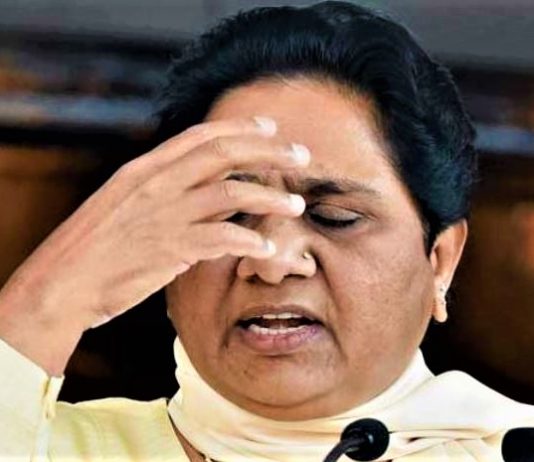 Mayawati's defeat in UP Said the disturbances in EVM