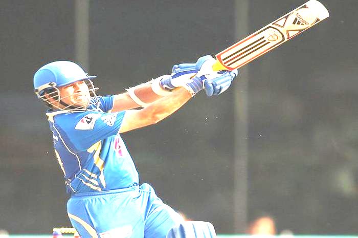 Batsman who make 10000 runs in the lowest ODI matches