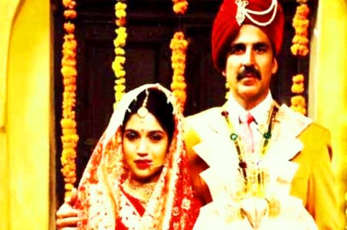 Poster of Akshay Kumar and Land Pardaner's film 'Toilet: Ek Prem Katha' is released, with the wish of his bride 'Clean Freedom'