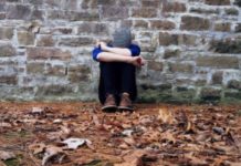 हर किसी में कोई न कोई कमज़ोरी होती है frustrated