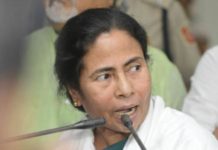 मूर्ति विसर्जन पर हाईकोर्ट फैसले के बाद नाराज दिखी ममता बनर्जी Mamta Banarjee