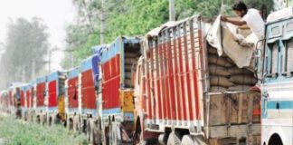 Trucks on delhi border