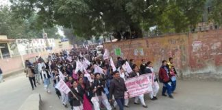 thousands-of-students-gathered-at-the-statewide-call-on-protest-against-fee-hike