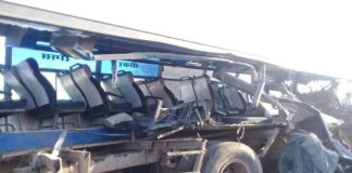 11 dead in road accident