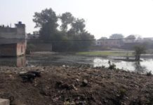 First put garbage on Talobo land in Hardoi district and then build the building