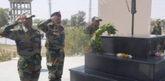 राजगढ़ में पहुंचे लेफ्टिनेंट जनरल ने शहीदो को दी